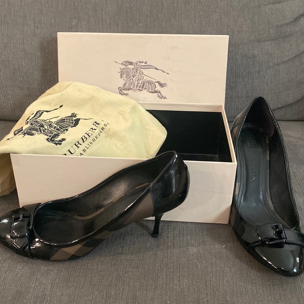 Size 9 Burberry Heels